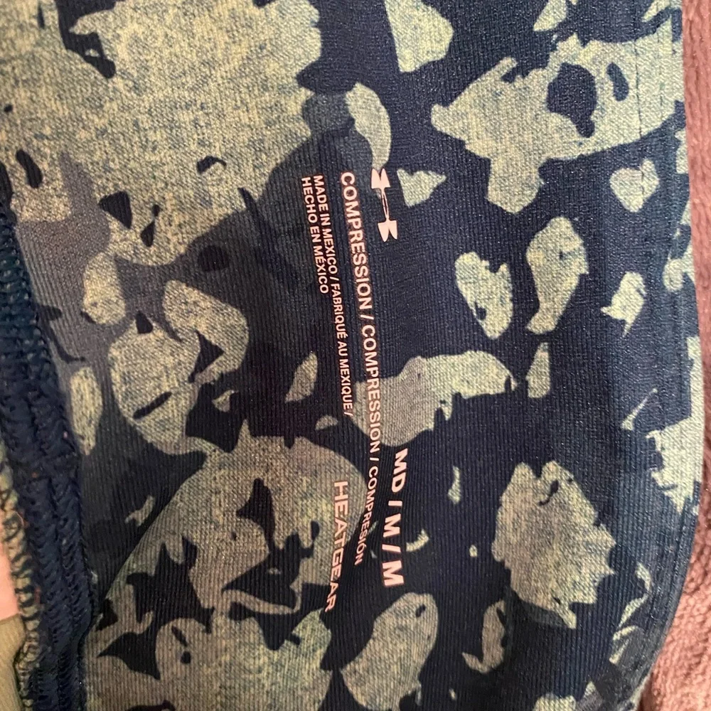 5 for $25 Under Armour Women’s Leggings Size M - Picture 3 of 4